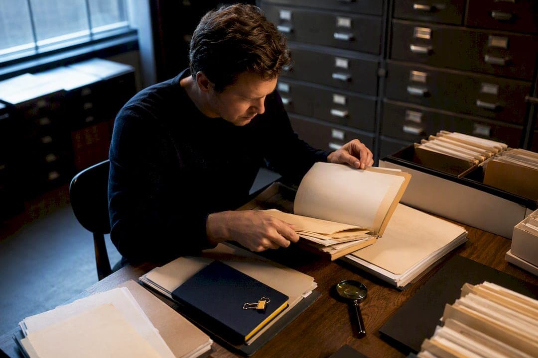 Build a Traceable 3 Point Short Thesis From SEC Filings