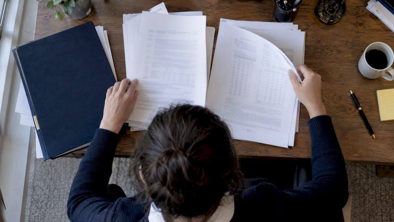 Sentiment vs. Performance Analysis: Test Claims in SEC Filings